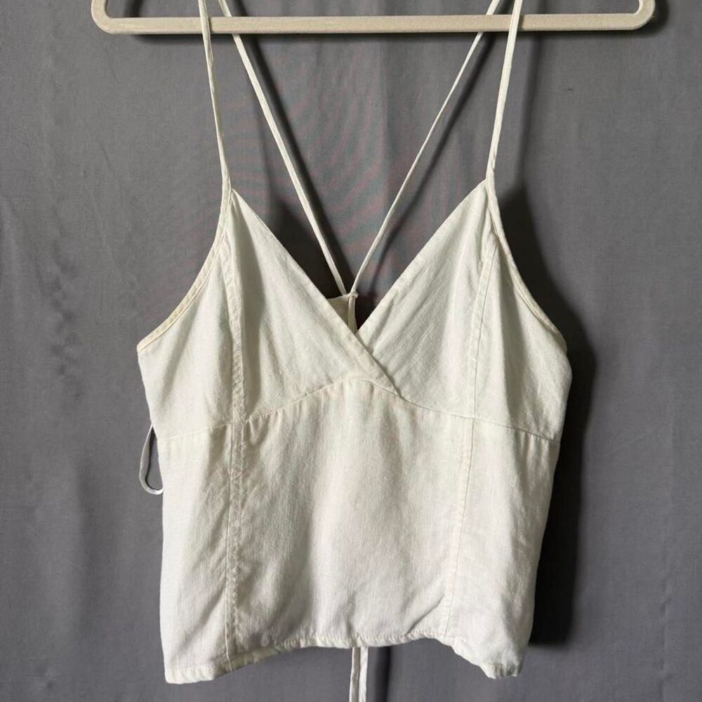 Silence + noise Women's White Linen Crop-top